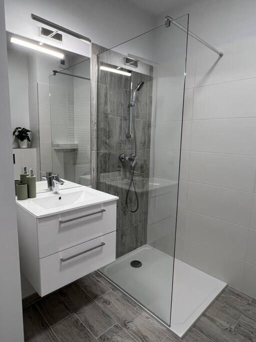 Apartment Olive In Bialoleka-Tarchomin Center Varşovia Exterior foto